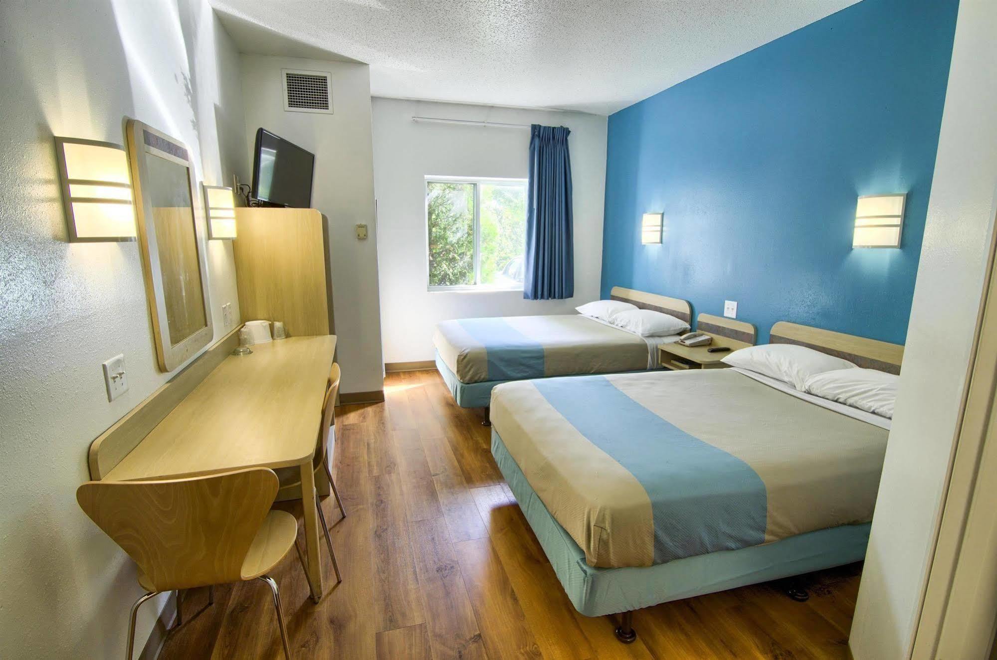 Motel 6-Portsmouth, Nh Zewnętrze zdjęcie